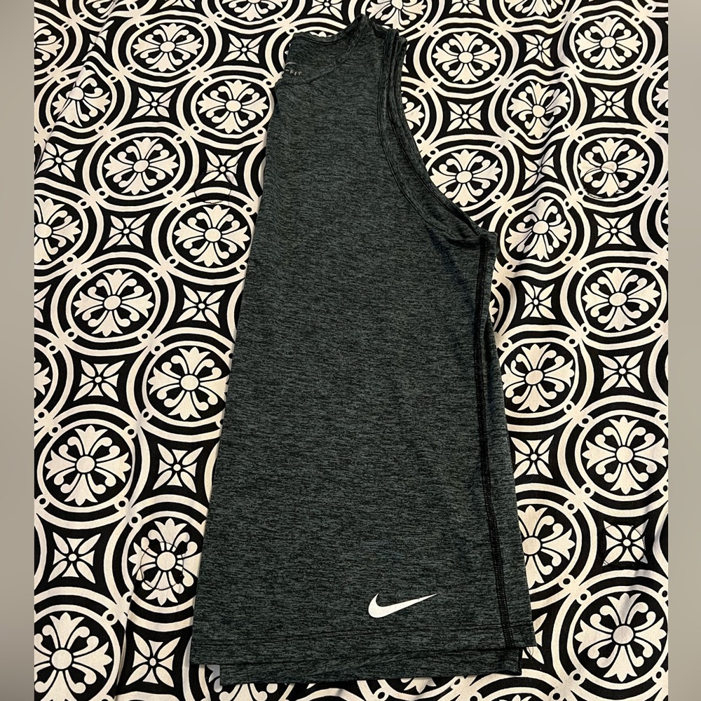 Nike workout top
